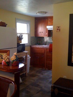 Building Photo - 7 Virginia Ave