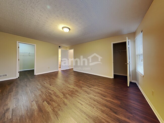 Building Photo - 6518 Jayfield Dr