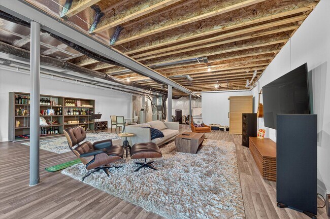 Building Photo - 3062 N Spurway Dr