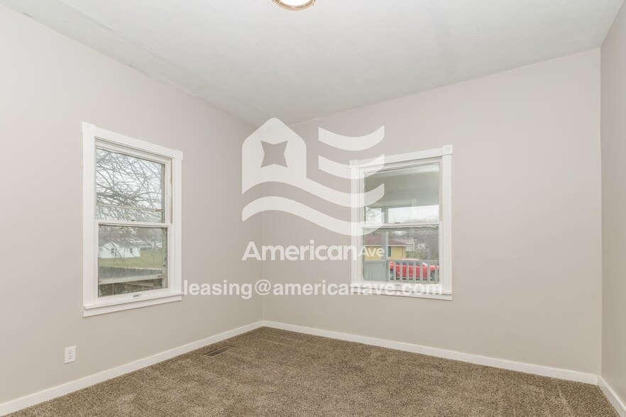 Building Photo - 8967 Cam Dr