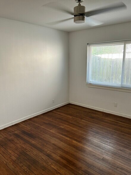 Building Photo - 5307 Cortelyou Ln