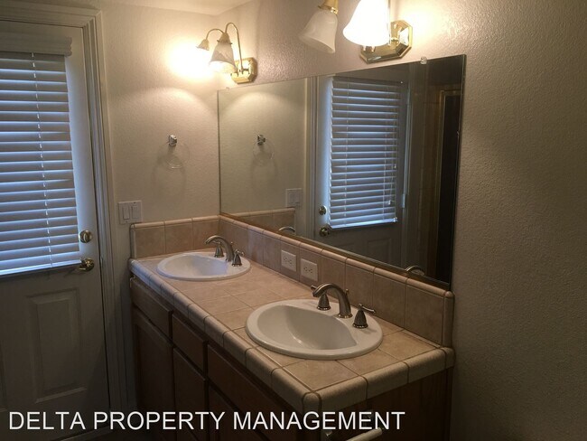 Building Photo - 4 br, 3 bath House - 2221 Serena Ave