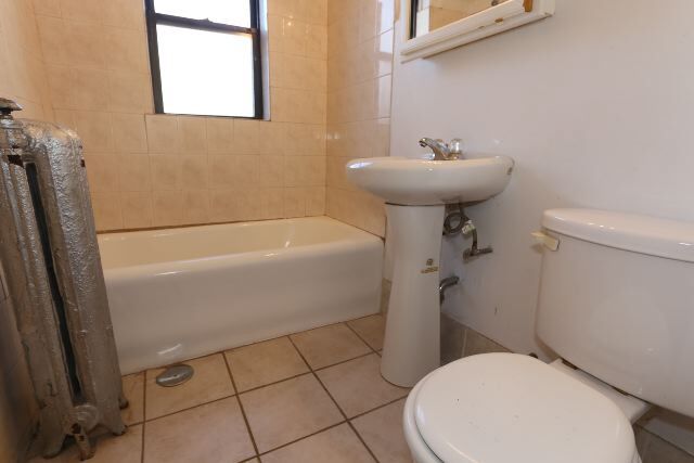 Building Photo - 1023 N Dearborn