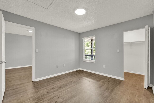 Building Photo - ***Cute 1 Bedroom Apartment in Orange City