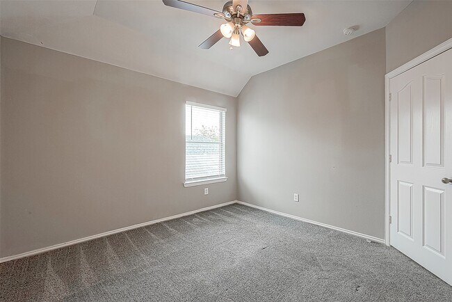 Building Photo - 19903 Diamond Hills Ln