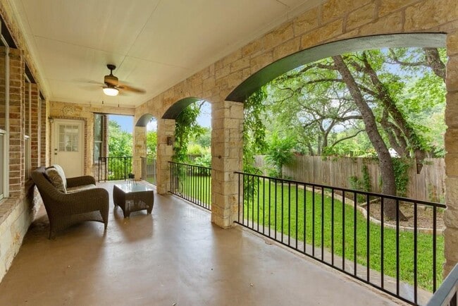 Building Photo - 1442 River Forest Dr