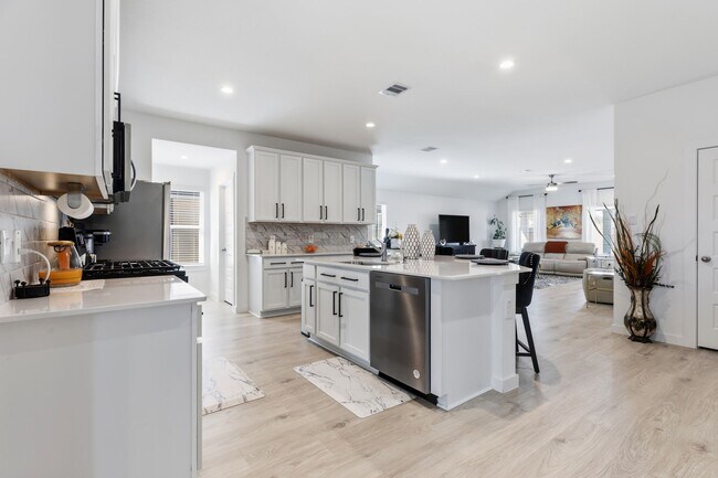 Building Photo - 31714 Melkridge Rd