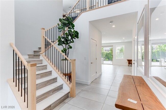 Building Photo - 214 Abbey Hill St