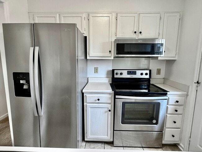 Building Photo - Rent now, buy later