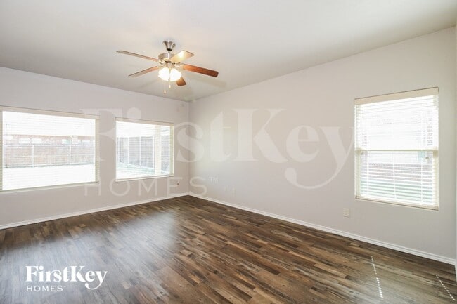 Building Photo - 5134 Mountain View Dr