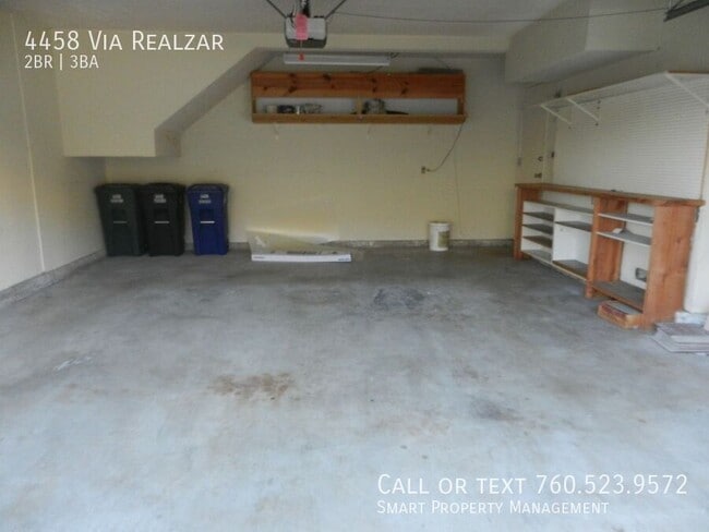 Building Photo - 4458 Via Realzar