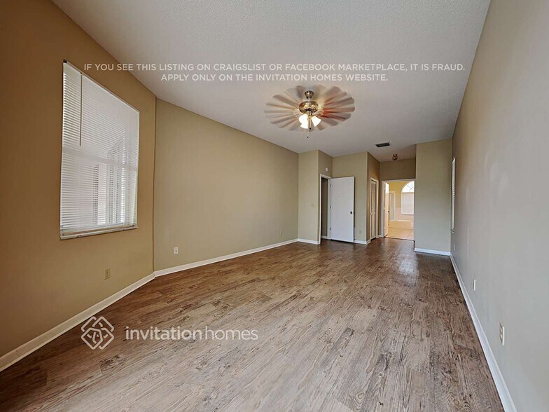 Building Photo - 9421 Larkbunting Dr