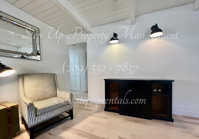 Building Photo - Stunning 3 Bedroom 2 Bath Home In Soulsbyville!!!
