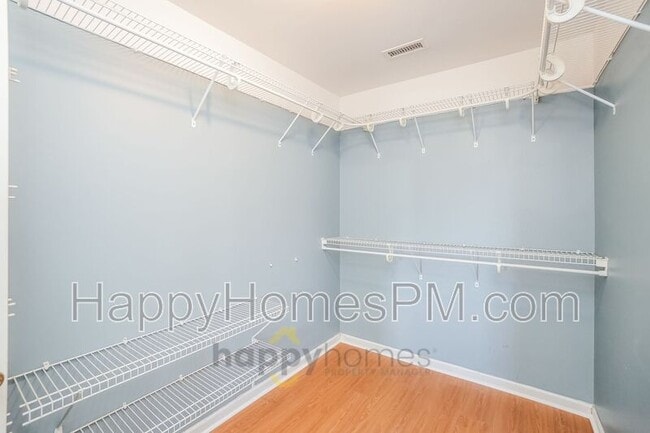 Building Photo - 941 Clearspring Dr