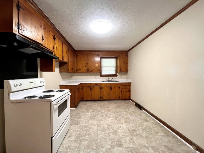 Building Photo - 1716 Covair St