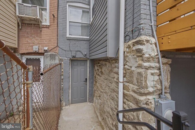 Building Photo - 7002 Cedar Park Ave
