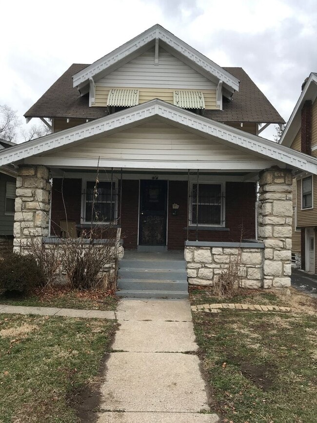 Building Photo - Newly Rehabbed 3 Bedroom