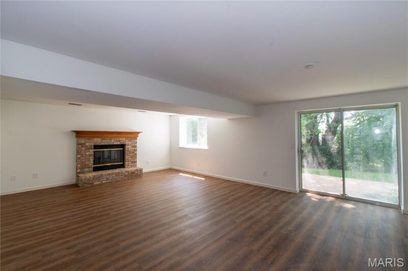 Building Photo - 114 Green Forest Estates Dr
