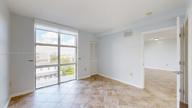 Building Photo - 900 SW 8th St