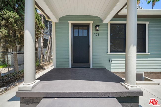 Building Photo - 323 N Avenue 52