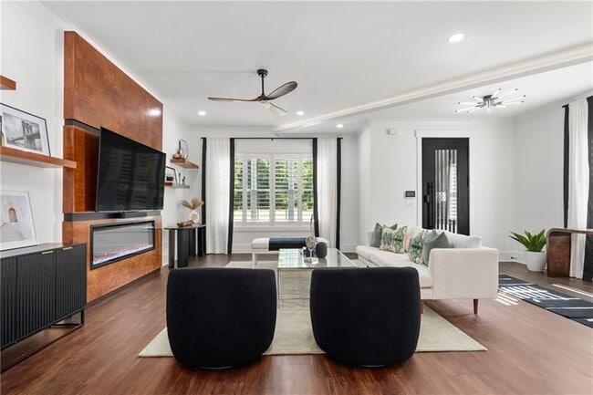 Building Photo - 173 Brush Creek Ct