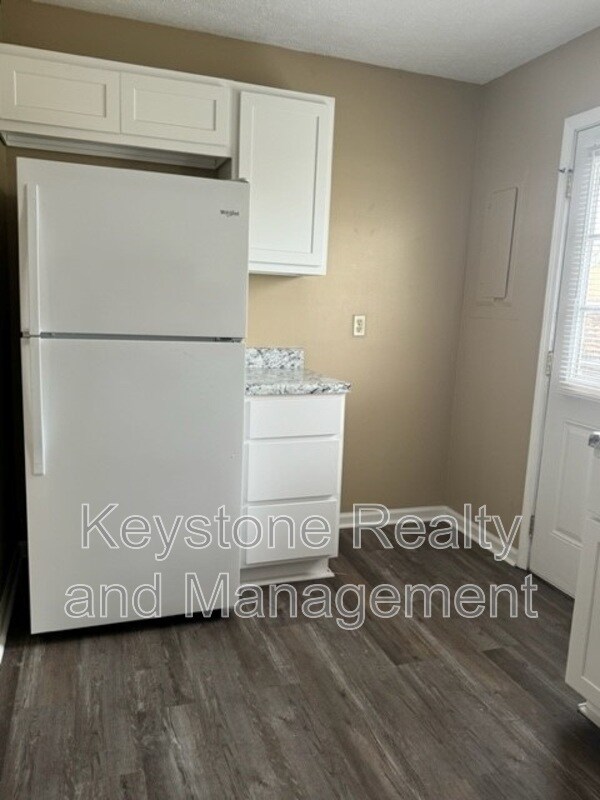 Building Photo - 0 306 Thompsonville Ln