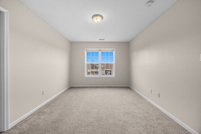 Building Photo - Welcome to Carolina Plantations!