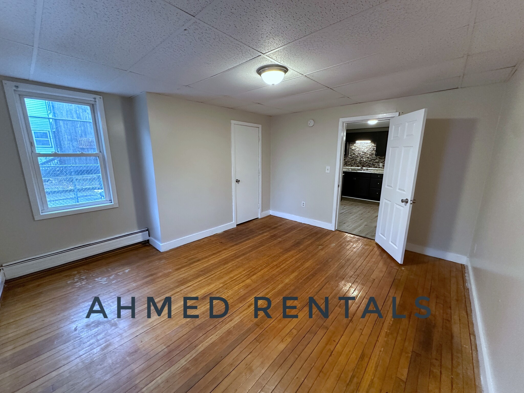 Building Photo - 37 Tate St