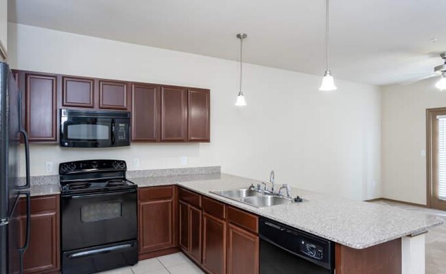 Building Photo - 1 bedroom in Dallas TX 75211