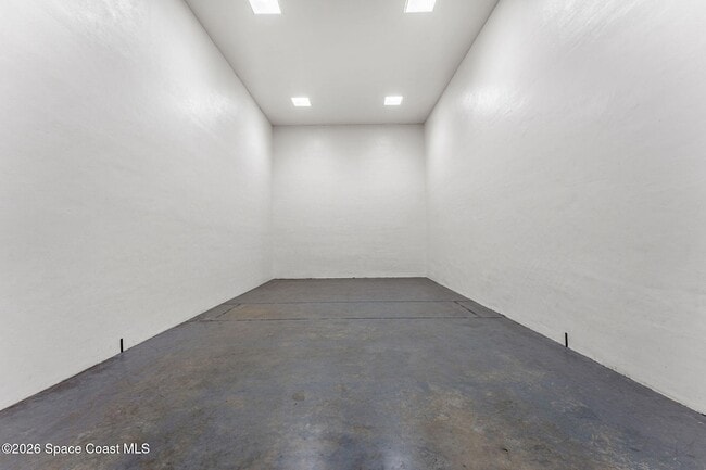 Building Photo - 7814 Shadowood Dr