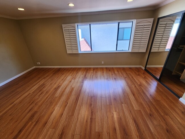 Building Photo - 1502 Rock Glen Ave