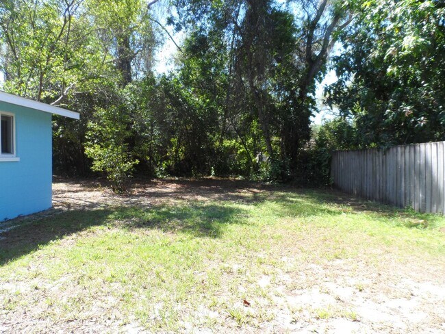 Building Photo - ADORABLE DEBARY HOME FOR MORE INFORMATION CONTACT KAREN GUARDINO, REALTOR 386-747-9295
