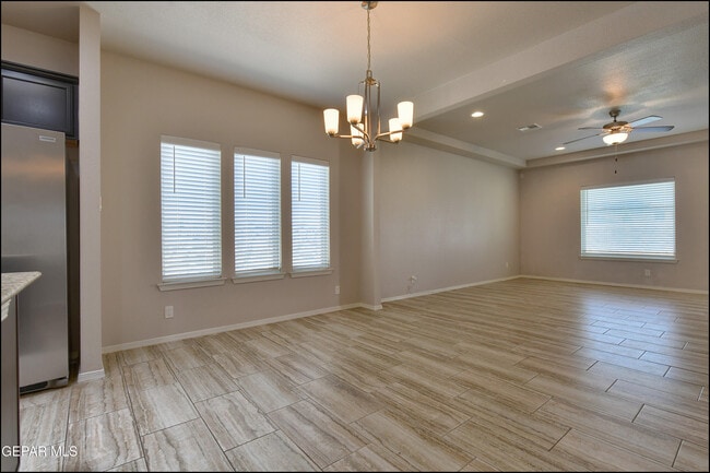 Building Photo - 221 Jennice Cir