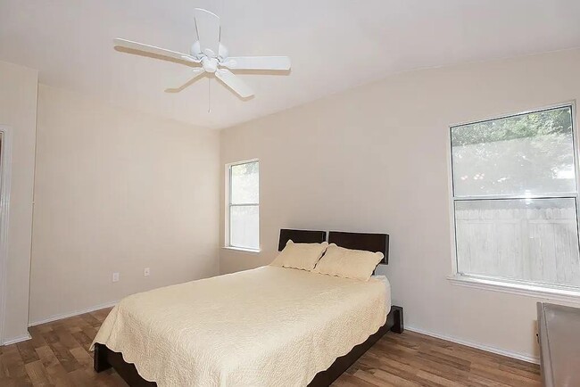 Building Photo - 706 Paso Fino Trail