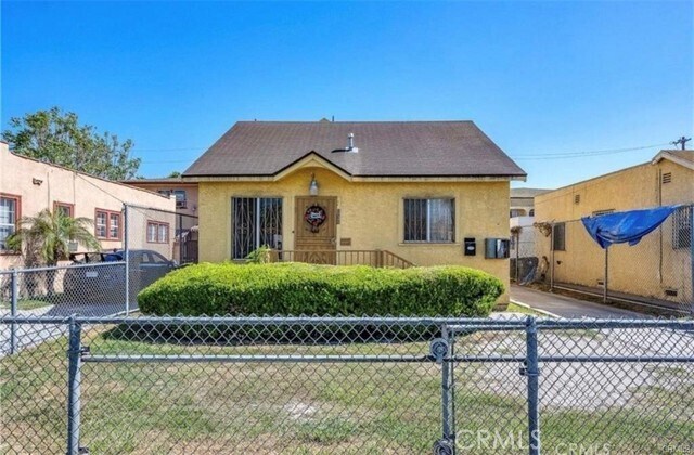 Primary Photo - 822 E 87th St