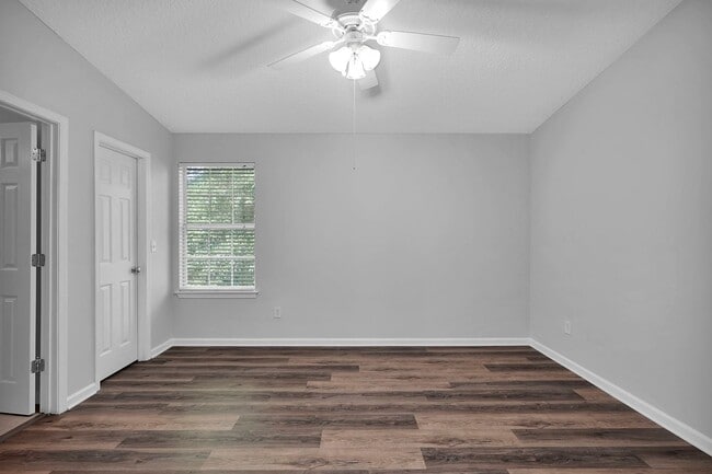 Building Photo - Charming 3 BR Home in Jacksonville, FL