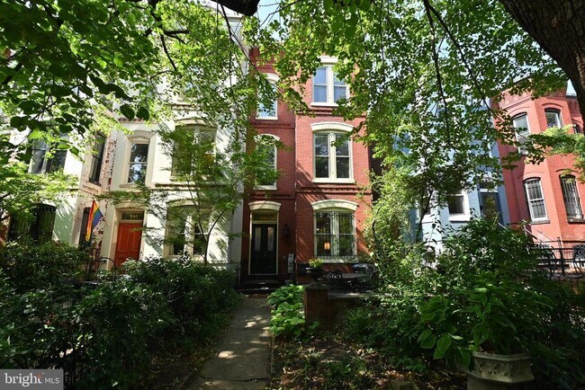 Building Photo - 639 Massachusetts Ave NE