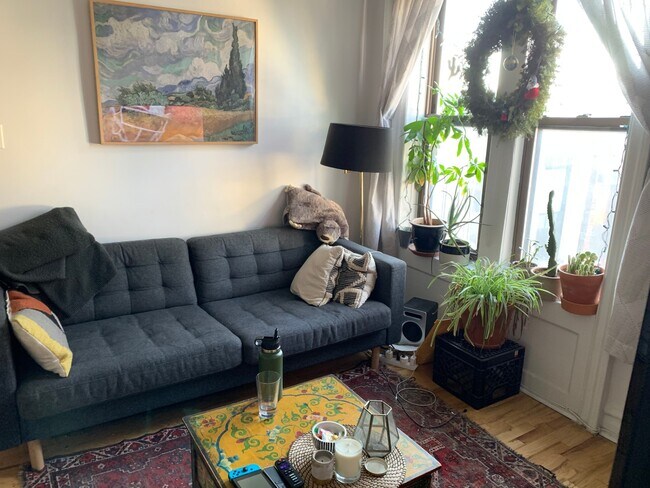 Building Photo - 219 13th St