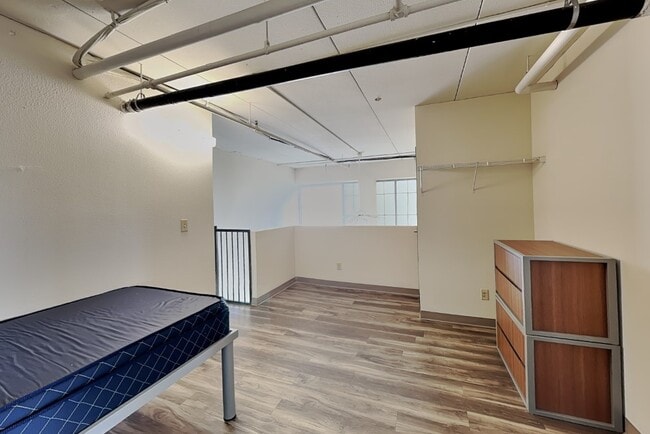 Building Photo - 119 Stanton Ave