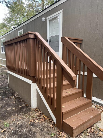 Building Photo - 109 Janice St