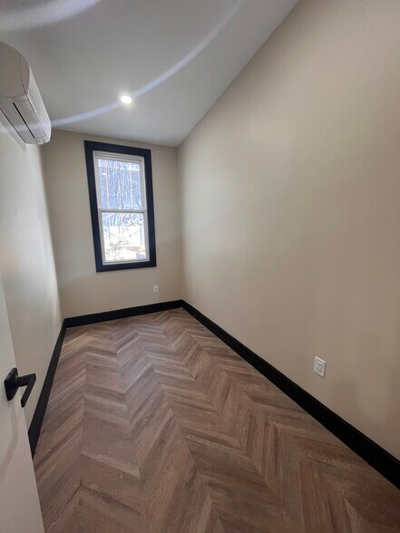 Building Photo - 283 Monticello Ave