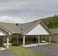 Building Photo - 19 Rotunda Cir