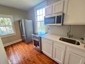 Building Photo - 1 Bedroom 1 Bath Apartment in Wraggsboro - Downtown Charleston