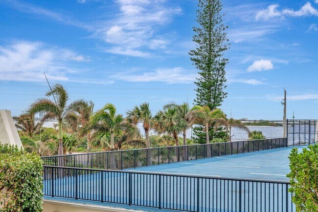 Building Photo - 5420 N Ocean Dr