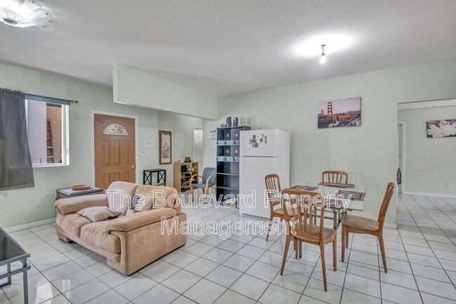 Building Photo - 2963 Papali Pl