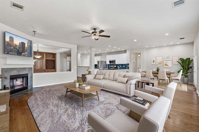 Building Photo - 4036 Barlow Dr