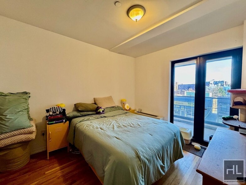 Building Photo - 21 STREET