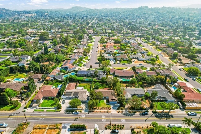 Building Photo - 1281 La Colina Dr