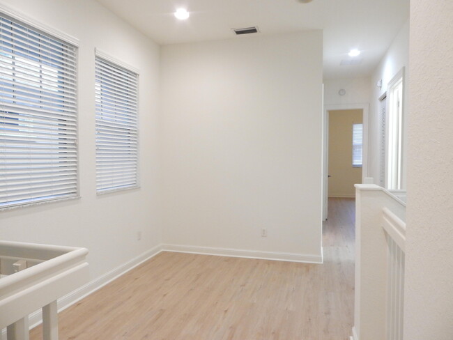 Building Photo - 669 Pacific Grove Dr