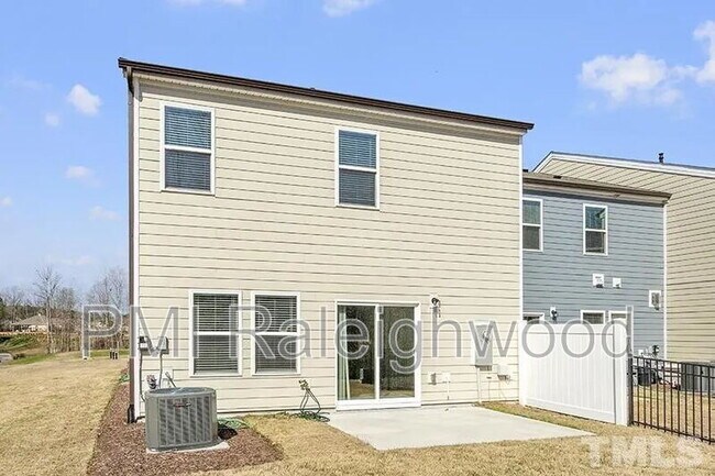 Building Photo - 1195 Chestnut Bluff Run